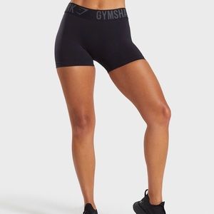 Gymshark Fit Short - Black/Black